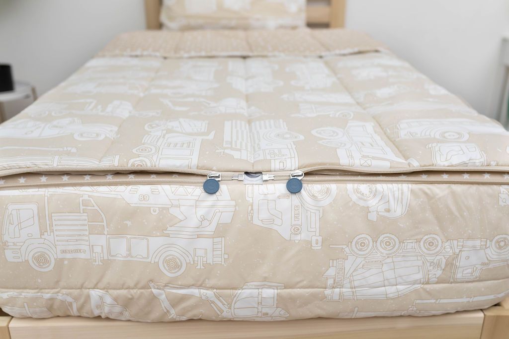 Mack Zipper Bedding