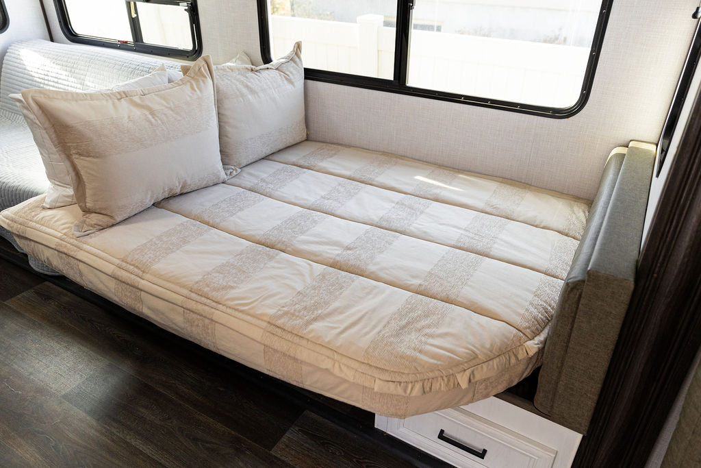 
                  
                    Halston Luxe Beddy's
                  
                