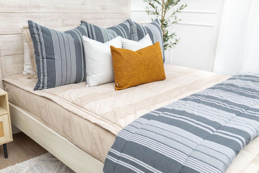 
                  
                    Halston Luxe Beddy's
                  
                