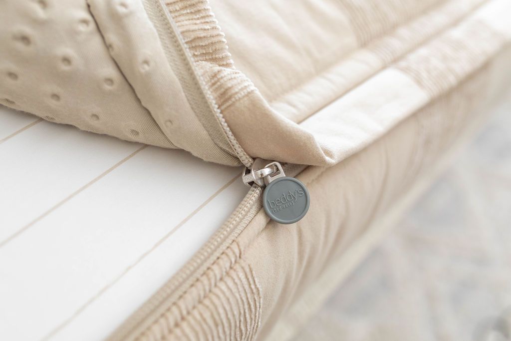 
                  
                    Halston Luxe Beddy's
                  
                