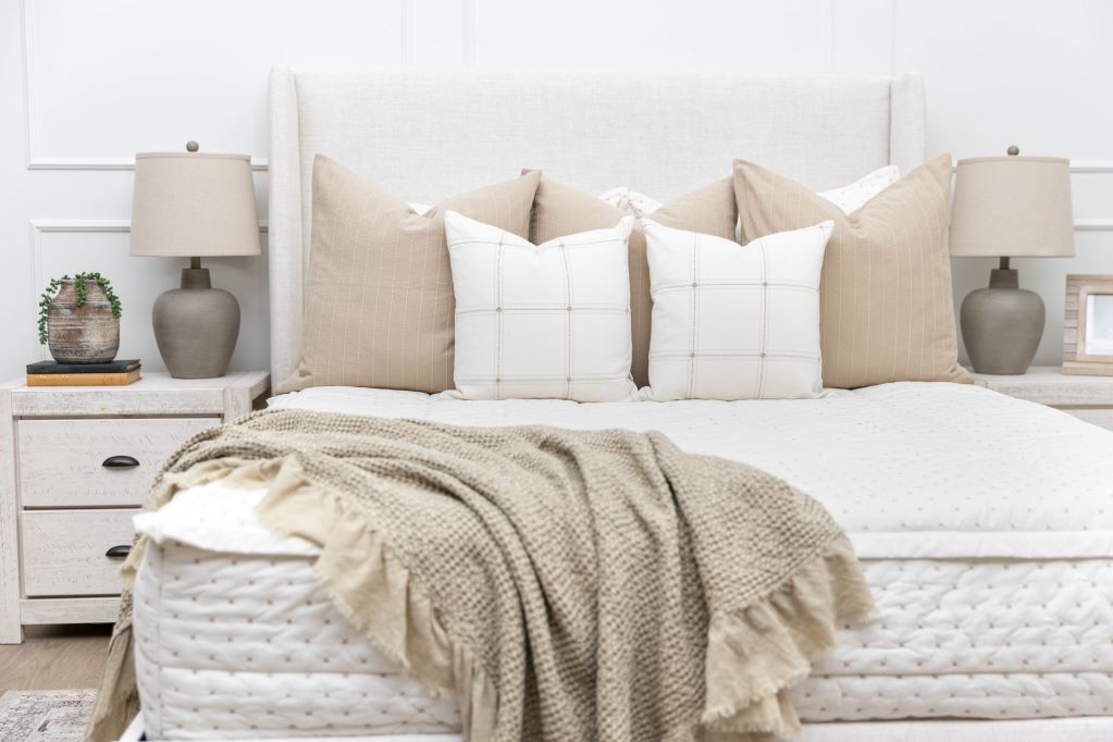 
                  
                    Monroe Luxe Beddy's
                  
                