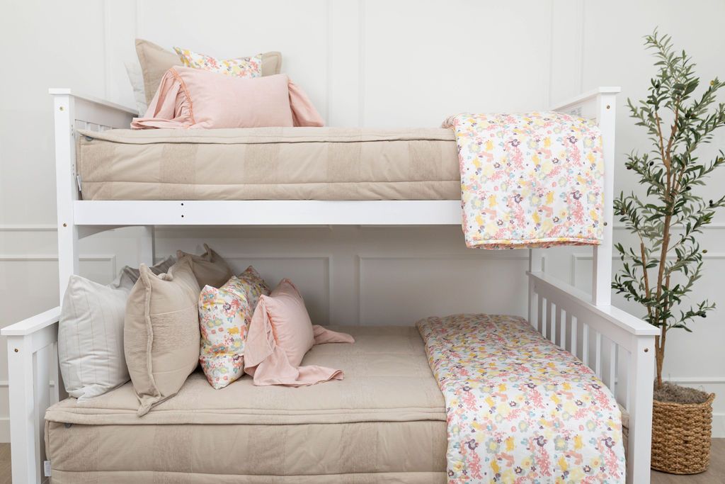
                  
                    Halston Luxe Beddy's
                  
                