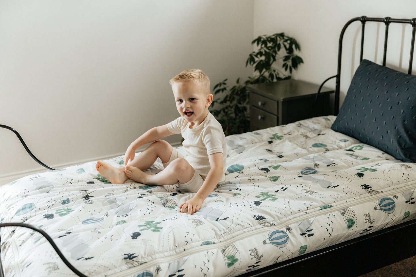 
                  
                    Adventure Awaits Zipper Bedding
                  
                