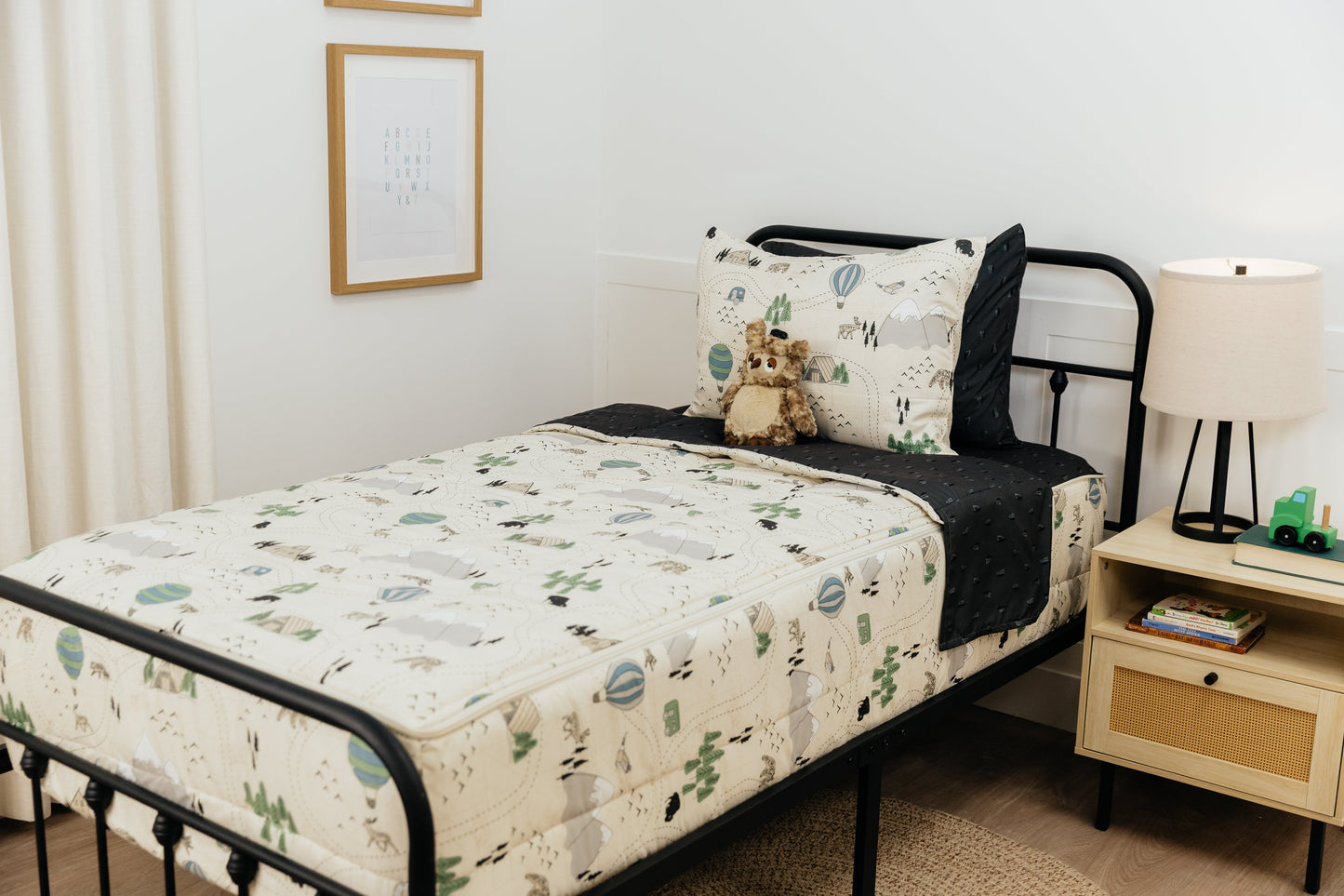
                  
                    Adventure Awaits Zipper Bedding
                  
                