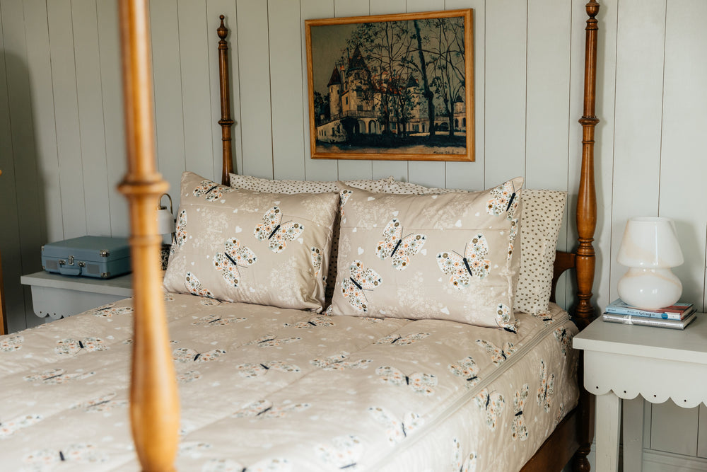 
                  
                    Butterfly Love Zipper Bedding
                  
                