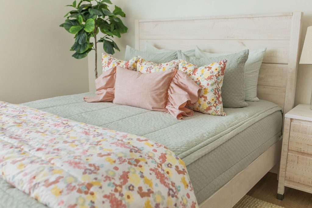 
                  
                    Chloe Blanket
                  
                