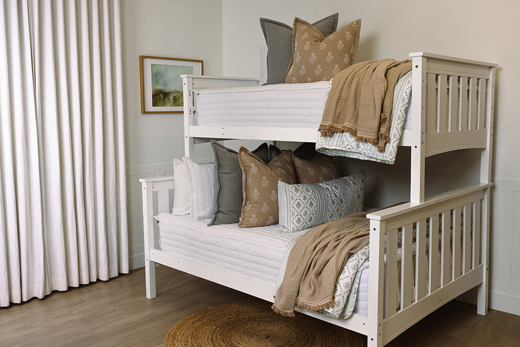 
                  
                    Emerson Luxe Beddy's
                  
                
