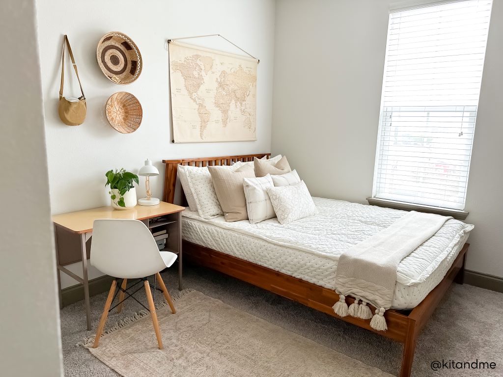 
                  
                    Monroe Luxe Beddy's
                  
                