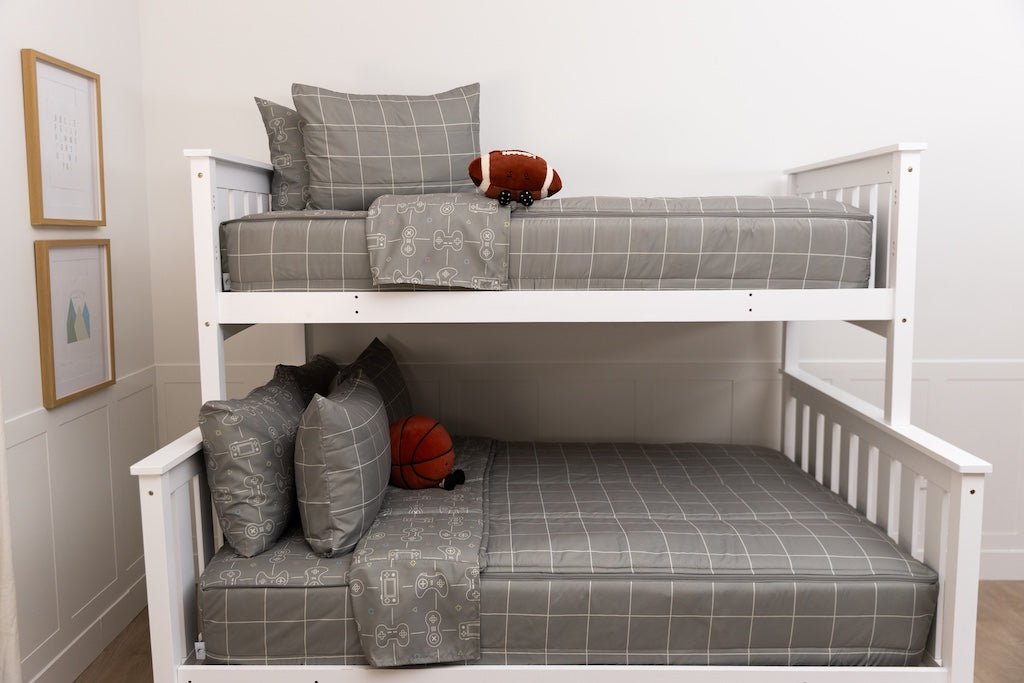 
                  
                    Level Up Zipper Bedding
                  
                
