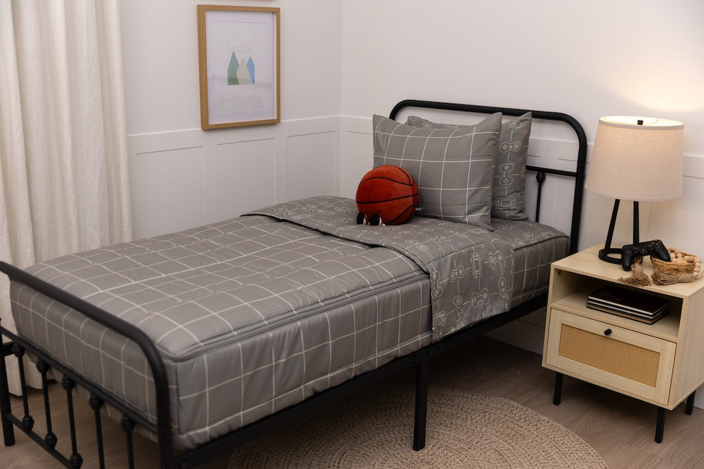 
                  
                    Level Up Zipper Bedding
                  
                