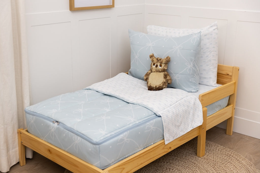 
                  
                    Tied With A Bow Zipper Bedding
                  
                