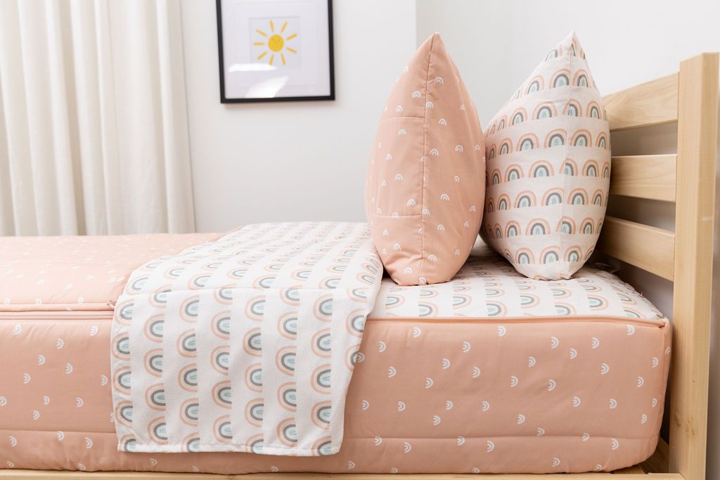 
                  
                    Over The Rainbow Zipper Bedding
                  
                